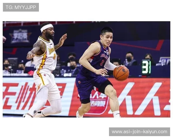 CBA球队录像课专门讲解“弱侧填位原则”